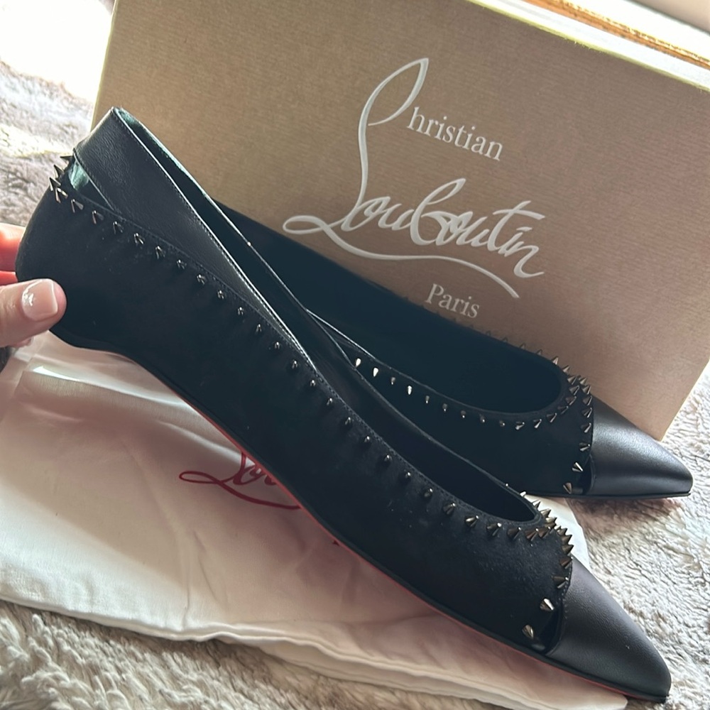 NWT Christian Louboutin Du Vettina Spiked flats